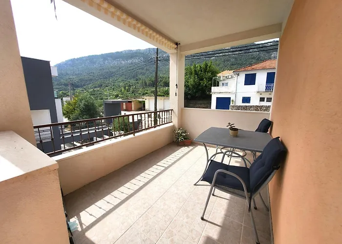 Vrisnik Apartment Jelsa (Hvar)